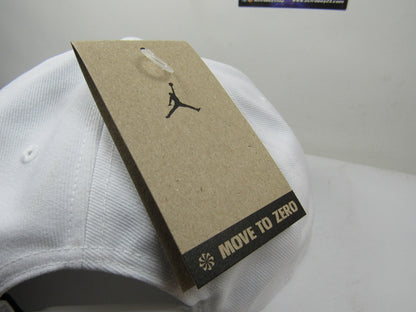 GORRA JORDAN PLANA WHITE & BLACK (M/L) FV5296-100