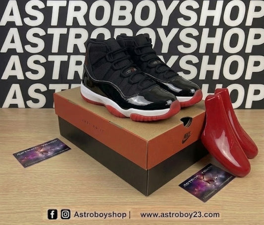 JORDAN 11 BRED PLAYOFFS EN CAJA CON SUS ORMAS DE PLASTICO