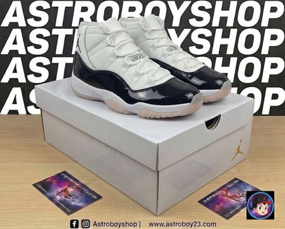 JORDAN 11 (W) NEAPOLITAN EDITION EN CAJA