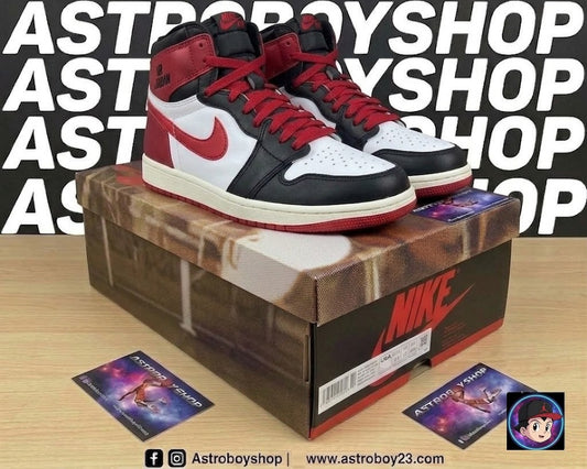 JORDAN 1 HIGH BLACK TOE REIMAGINED EN CAJA CON EXTRA LACES