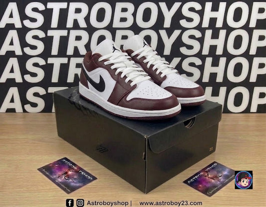 JORDAN 1 LOW SE DARK PONY EN CAJA
