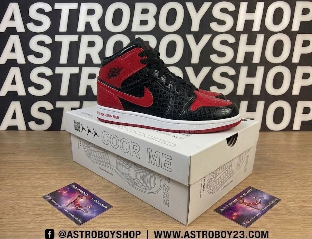 JORDAN 1 MID GS BRED TEXT EN CAJA