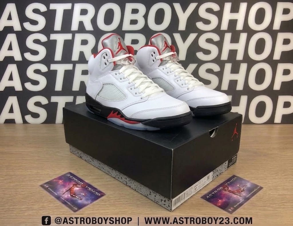 JORDAN 5 FIRE RED REFLECTIVE EN CAJA