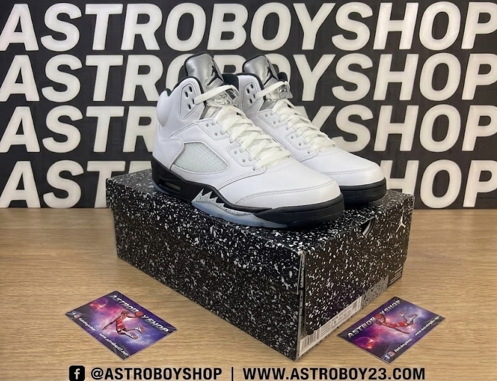 JORDAN 5 REVERSE METALLIC SILVER EN CAJA