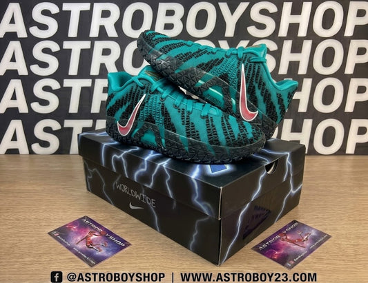 NIKE JA MORANT 3 SCRATCH 3.0 EN CAJA CON EXTRA LACES