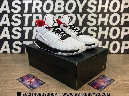 JORDAN 2X3 WHITE RED EN CAJA