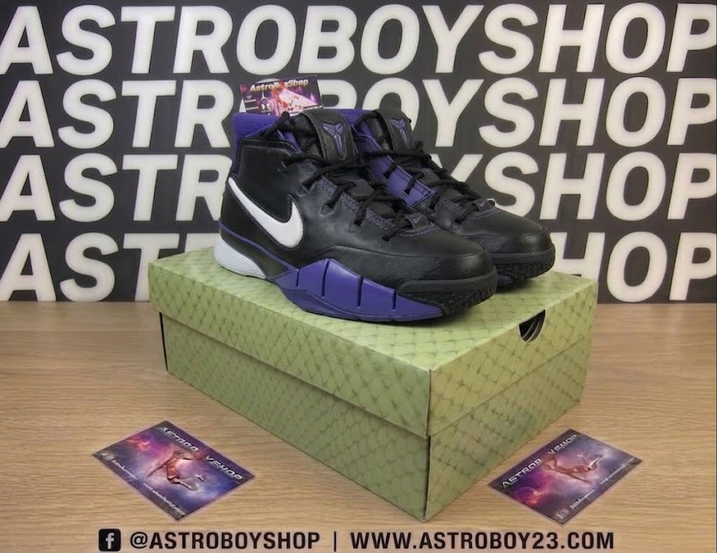 KOBE 1 VARSITY PURPLE EN CAJA KOBE