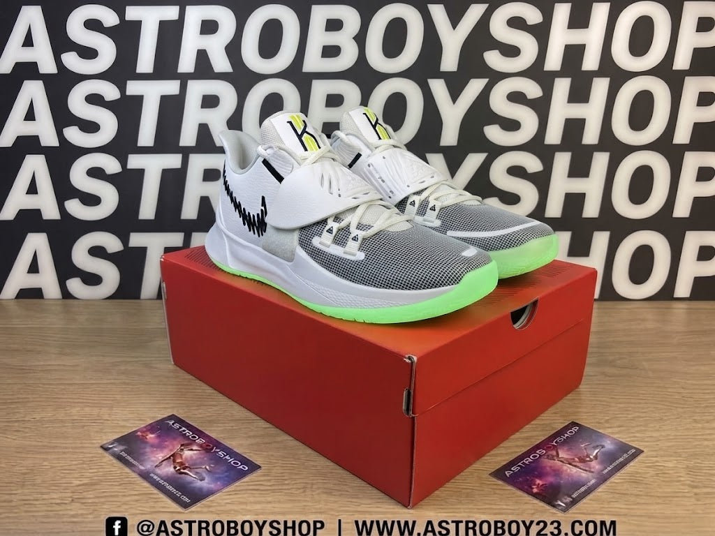 KYRIE IRVING 3 LOW GLOW IN THE DARK EN CAJA