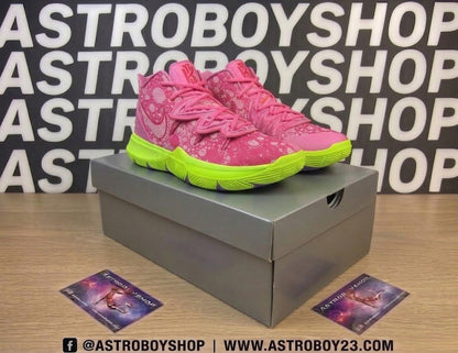 KYRIE 5 BOB ESPONJA "PATRICIO" EN CAJA (26.5 MEX)
