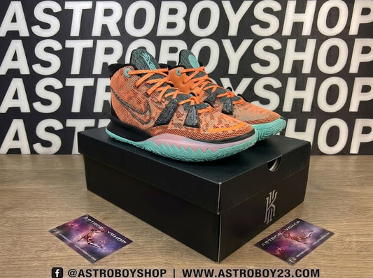 KYRIE IRVING 7 ALL STARS EN CAJA BLACK