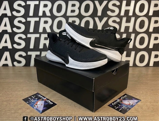 KOBE MAMBA FOCUS BLACK EN CAJA