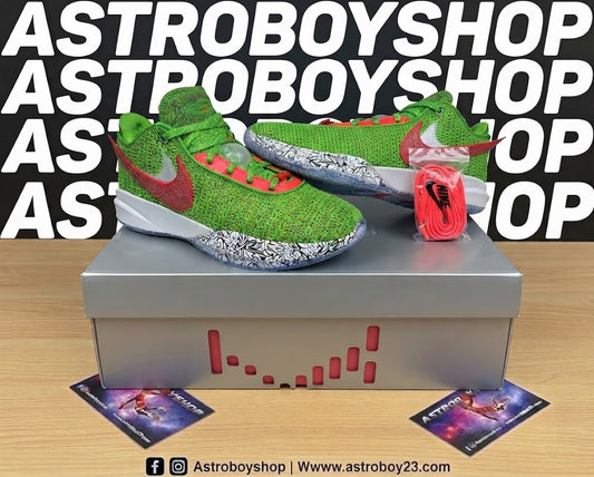 LEBRON 20 GRINCH LIMITED EDITION EN CAJA
