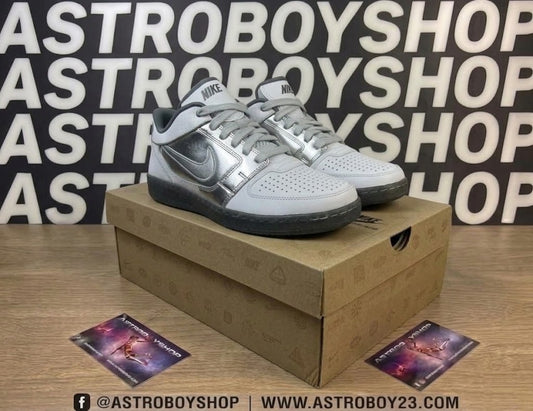 NIKE TRAINER CLEAN SWEEP EN CAJA
