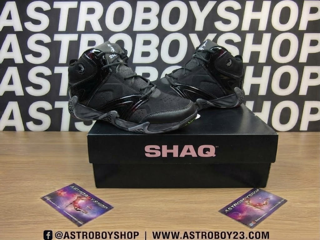 SHAQ DEVISE TRYPLE BLACK EN CAJA (REDUCIDOS MEDIA TALLA)