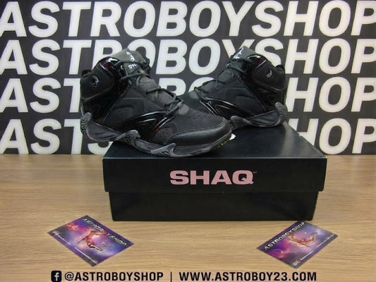 SHAQ DEVISE TRYPLE BLACK EN CAJA (REDUCIDOS MEDIA TALLA)