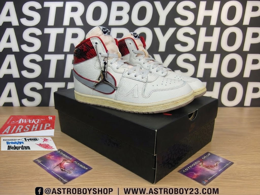 JORDAN AIR SHIP X AWAKE LIMITED EN CAJA