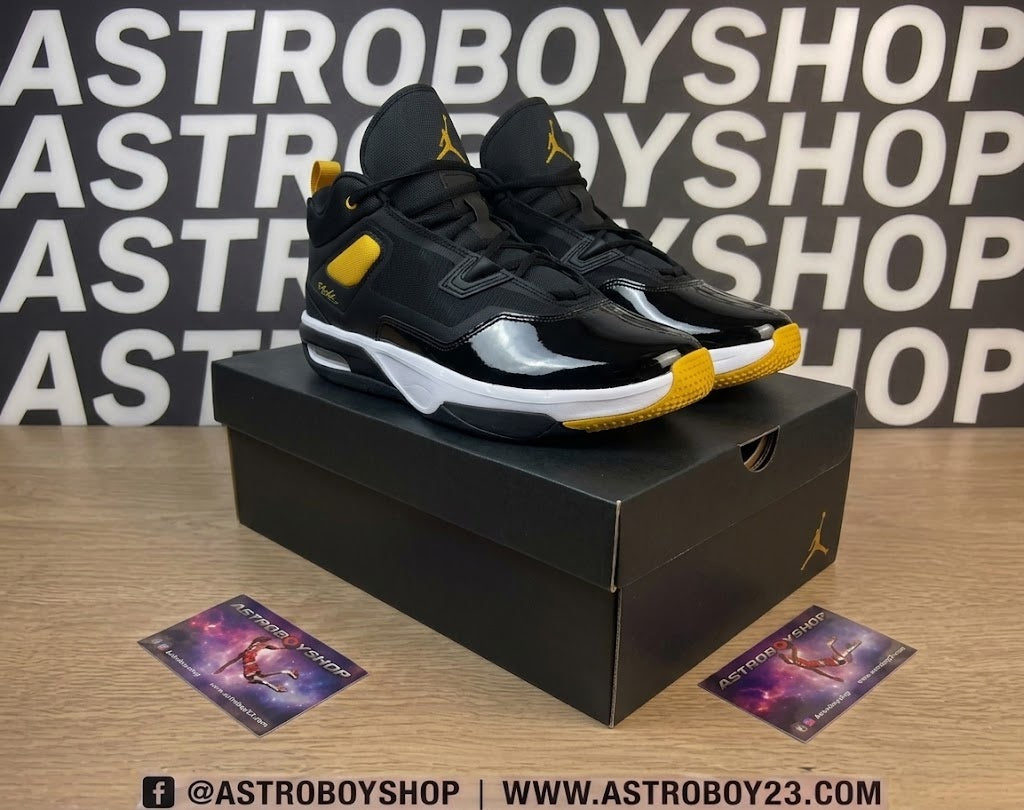 JORDAN STAY LOYAL 3 BLACK GOLD PATENT EN CAJA