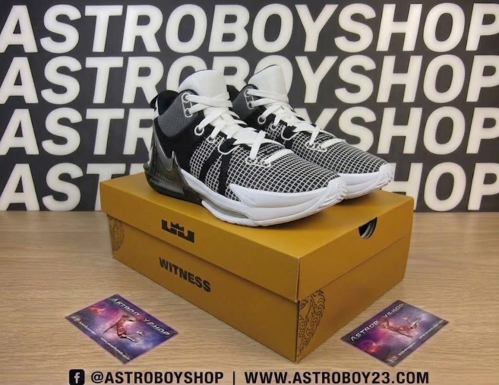 LEBRON WITNESS 7 SILVER EN CAJA