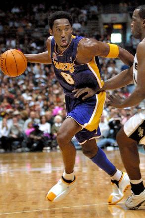 KOBE CRAZY TWO ALL STARS GAME 2025 EN CAJA