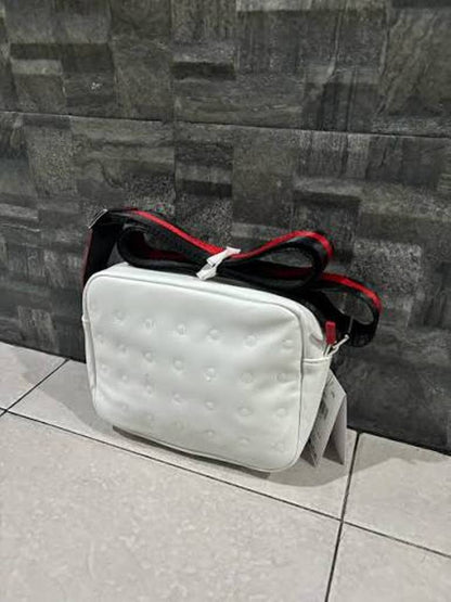 CANGURERA CROSSBODY JORDAN 13 CHICAGO (25 X 19CM) 2026