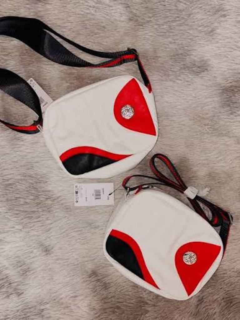 CANGURERA CROSSBODY JORDAN 13 CHICAGO (25 X 19CM) 2026