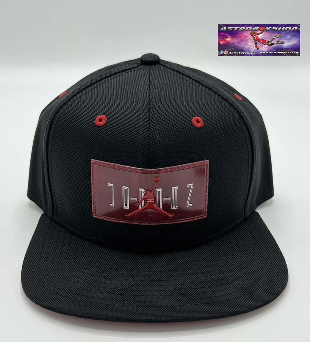 GORRA JORDAN 11 BRED PLANA UNITALLA
