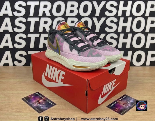 KYRIE IRVING 8 ALL STARS GAME EN CAJA NIKE