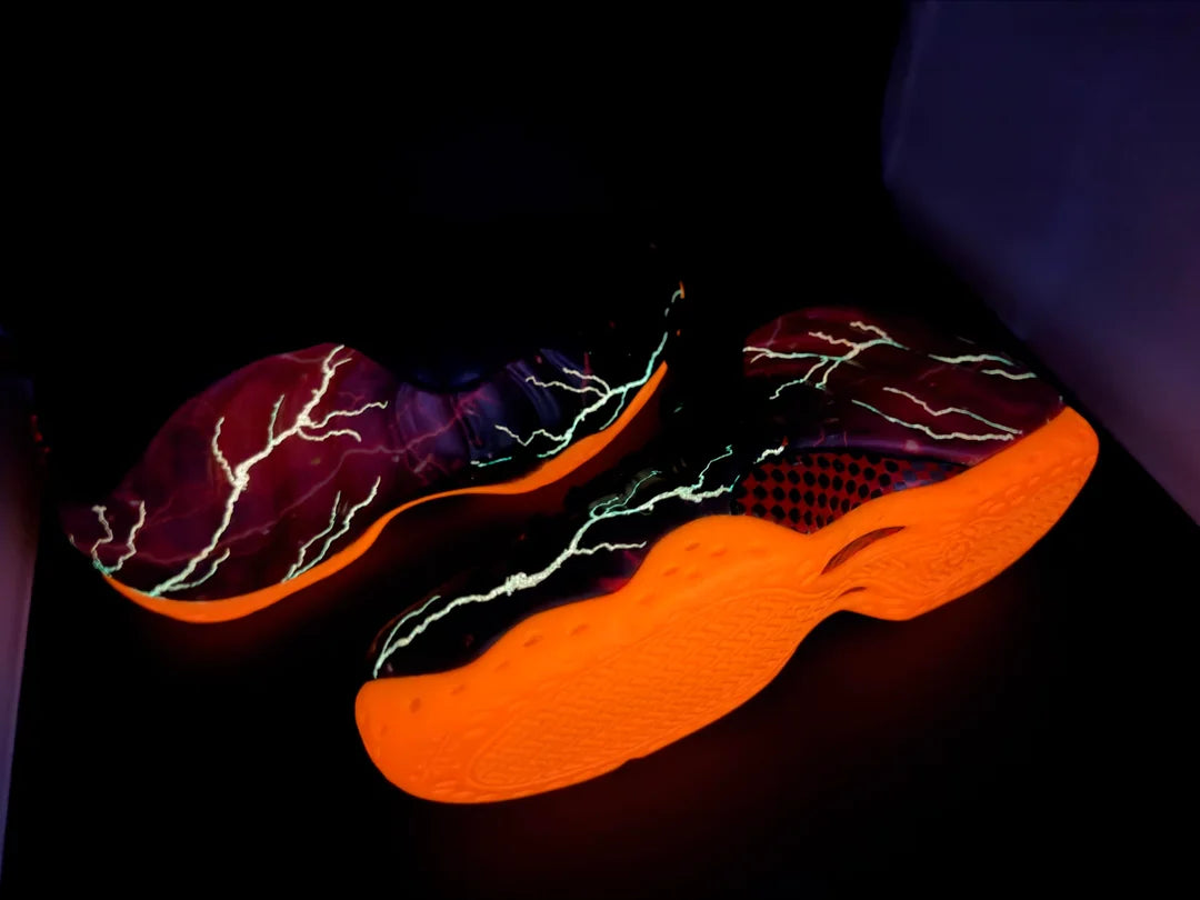 FOAMPOSITE X STRANGER THINGS EDICION ESPECIAL FOSFORECENTES (27.5 MEX)