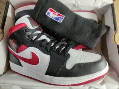 JORDAN 1 MID METALLIC RED EN CAJA