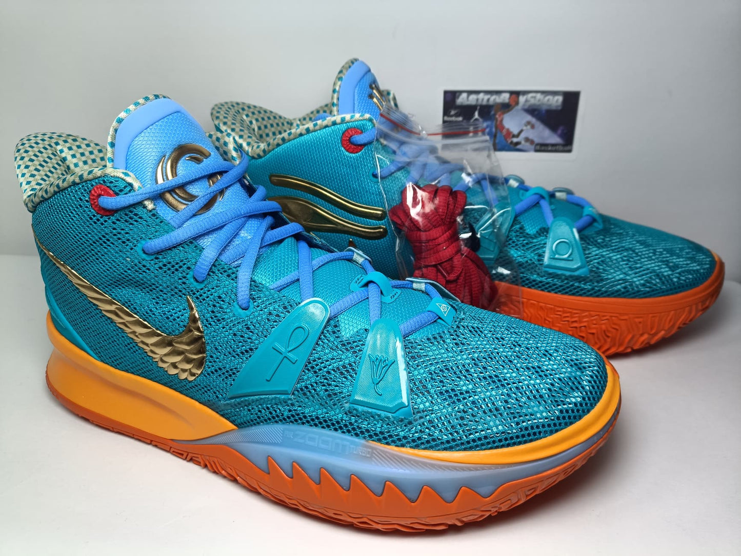 KYRIE IRVING 7 "CONCEPTS HORUS" EN CAJA DE REPUESTO