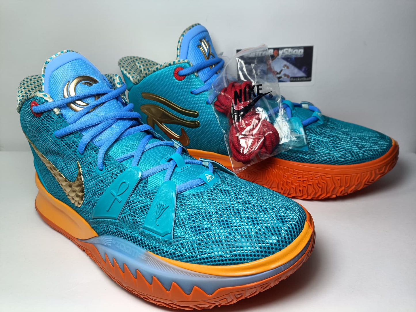 KYRIE IRVING 7 "CONCEPTS HORUS" EN CAJA DE REPUESTO