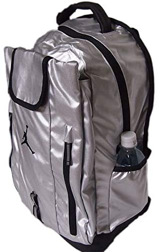 MOCHILA JORDAN ALL WORLD METALLIC SILVER ESP LAPTOP Y TABLE 7" INTERNO