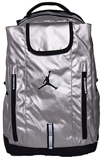 MOCHILA JORDAN ALL WORLD METALLIC SILVER ESP LAPTOP Y TABLE 7" INTERNO