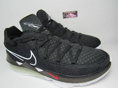 LEBRON JAMES 17 LOW BLACK EN CAJA MODELO REDUCIDO