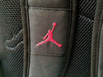 MOCHILA JORDAN JUMPMAN23 ELPEHAN PRINT LOGO DE METAL