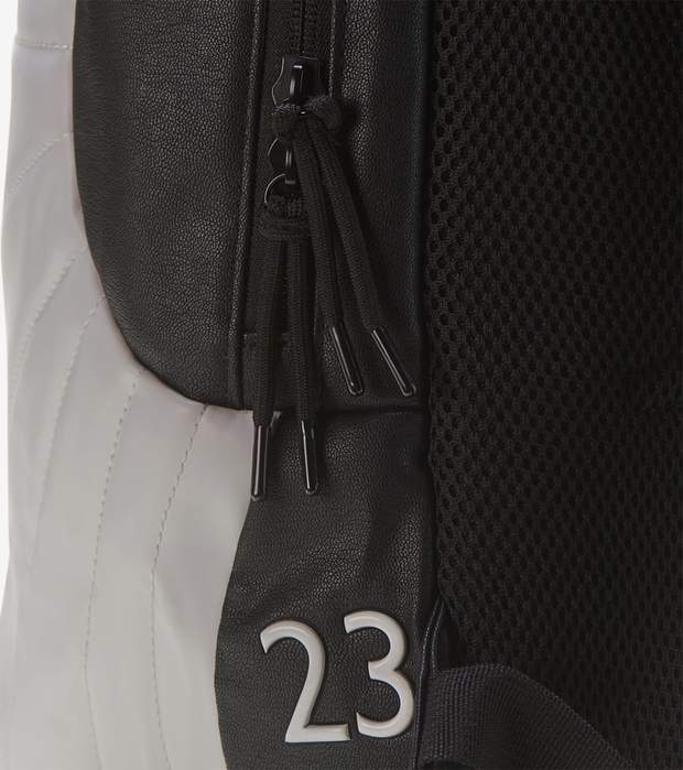 MOCHILA JORDAN 12 PLAYOFFS EDITION ESP LAP 15"