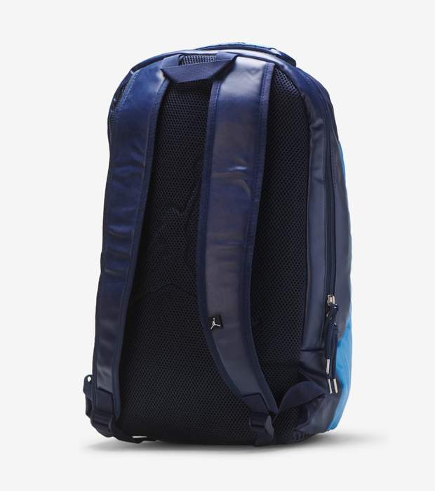 MOCHILA JORDAN 12 BAGPACK OBSIDIAN ESP LAPTOP 15"