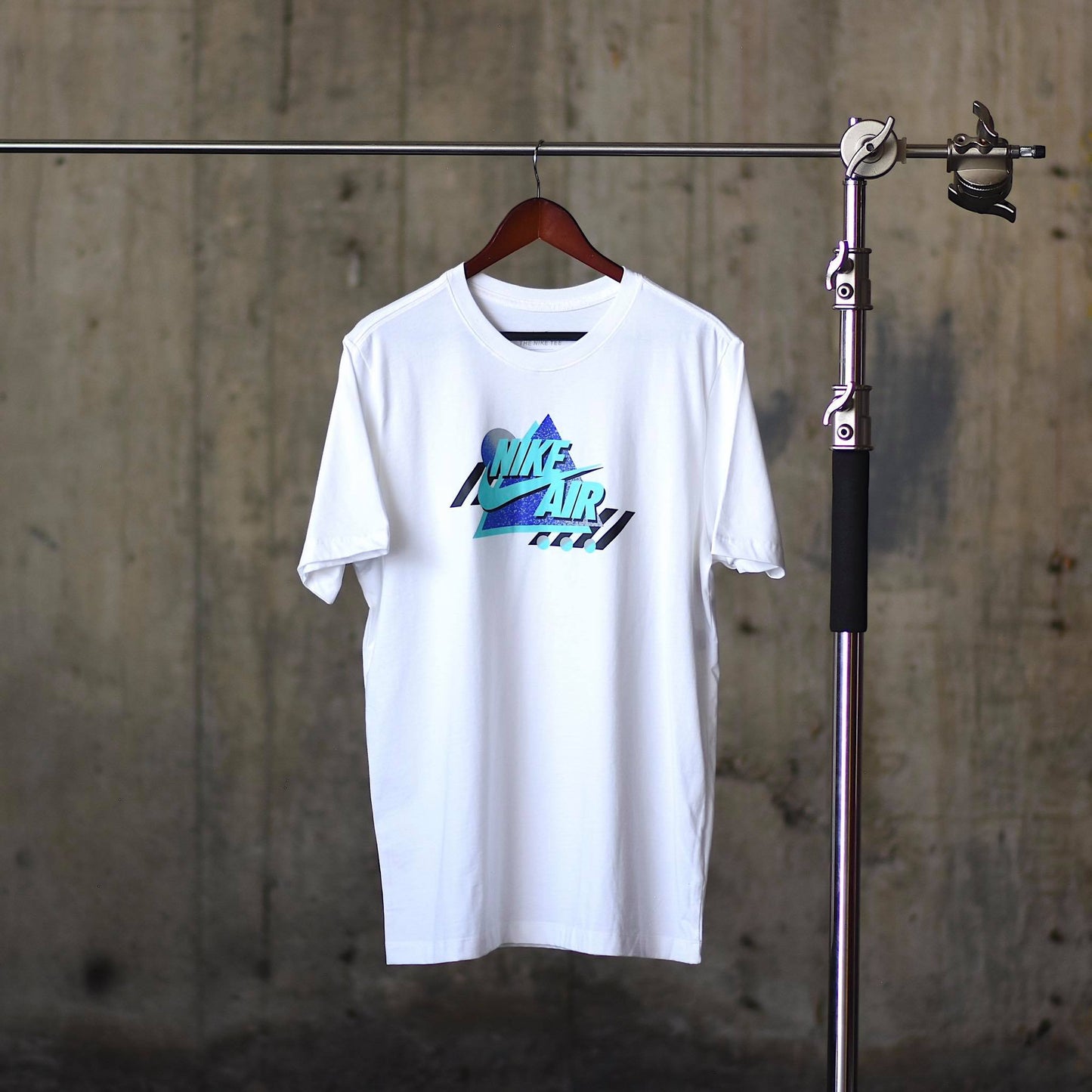 PLAYERA NIKE REMIX 2 WHITE COTTON TEE