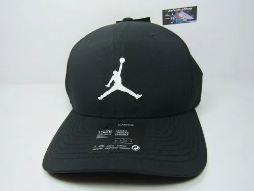 GORRA JORDAN CURVA CLASSICS99 BLACK DELGADA UNITALLA ADULTO