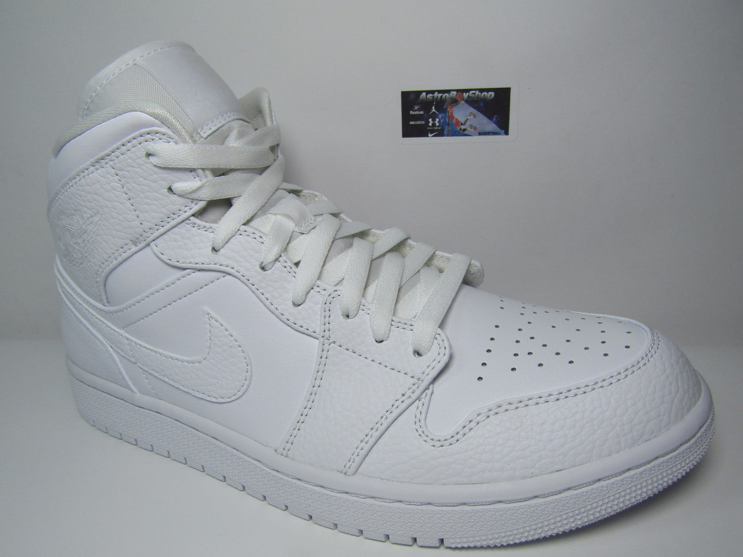 JORDAN 1 MID TRIPLE WHITE 2.0 LEATHER EN CAJA