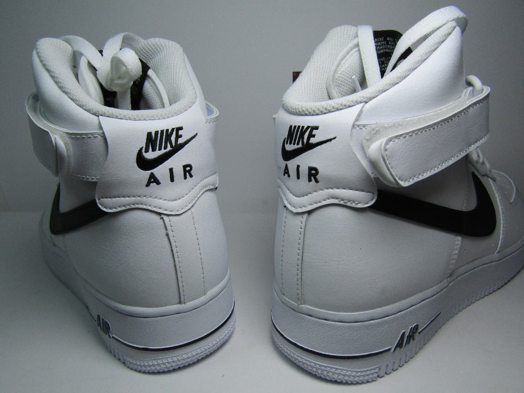 NIKE AIR FORCE ONE HIGH WHITE AND BLACK EN CAJA