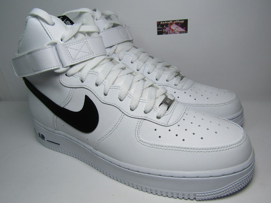 NIKE AIR FORCE ONE HIGH WHITE AND BLACK EN CAJA