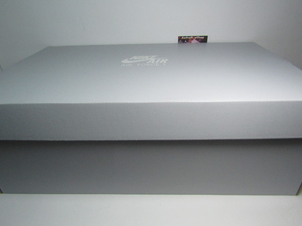 NIKE AIR FORCE ONE HIGH WHITE AND BLACK EN CAJA