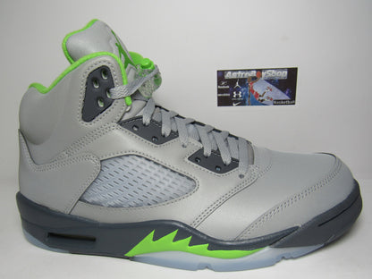 JORDAN V GREEN BEAN REFLECTIVE EN CAJA