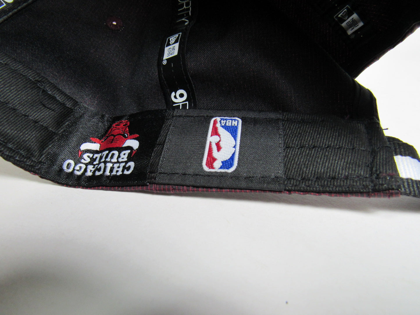 GORRA CURVA NEW ERA CHICAGO BULLS BLACK SATIN