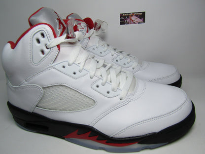 JORDAN 5 FIRE RED 2021 REFLECTIVE EN CAJA