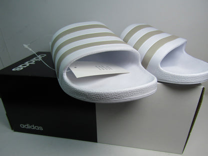 SANDALIAS ADILETTE AQUA SLIDE SILVER  EN CAJA