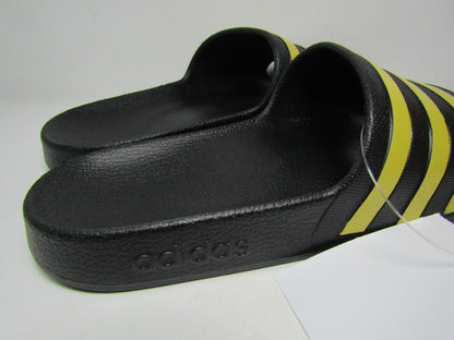 SANDALIAS ADILETTE AQUA BLACK GOLD EN CAJA 22 Y 23 MEX