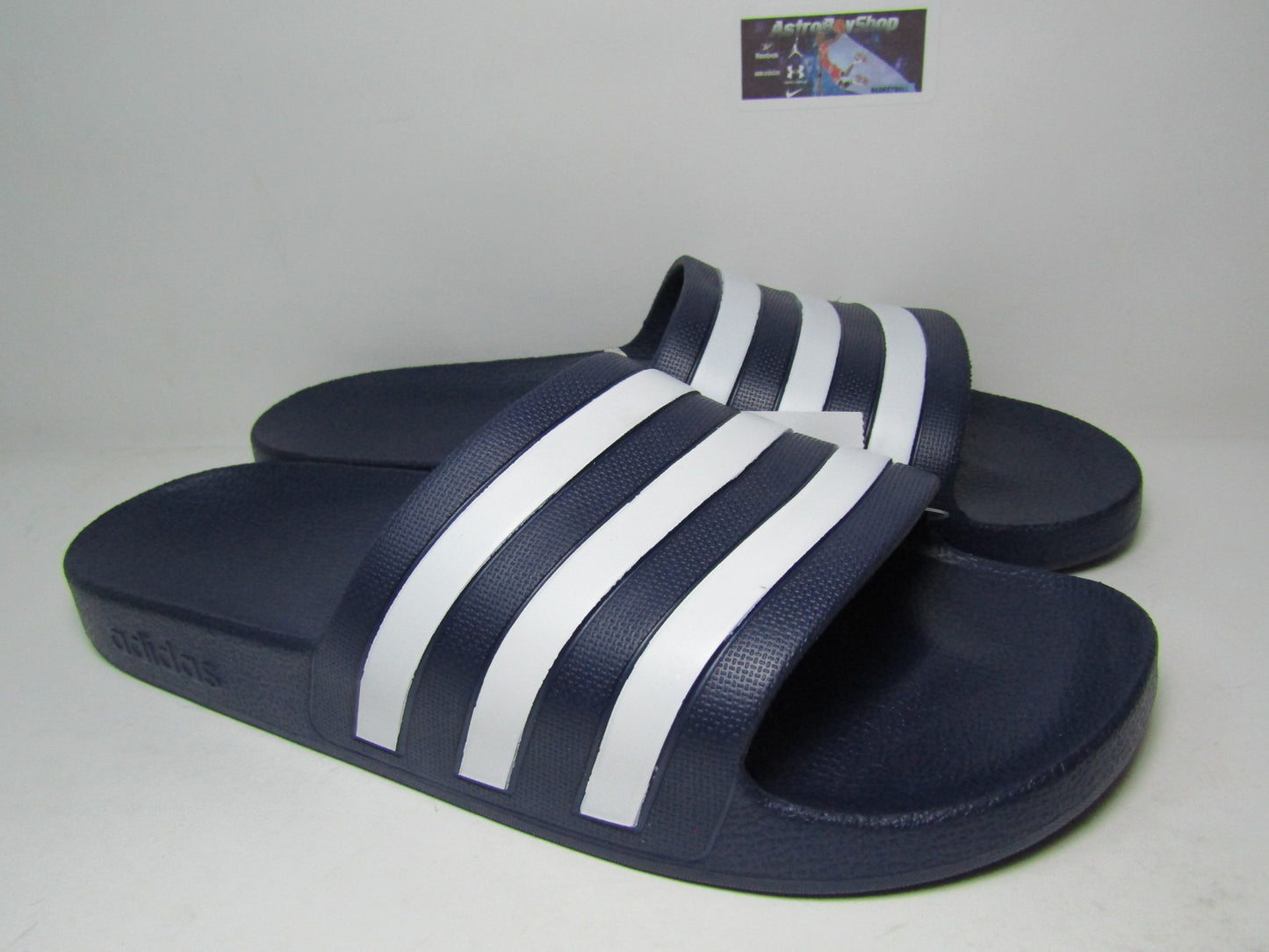 SANDALIAS ADILETTE AQUA NAVY BLUE EN CAJA