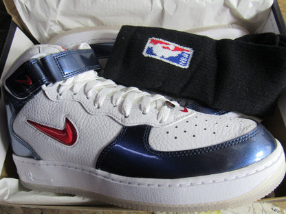 NIKE AIR FORCE ONE MID QS INDEPENDENCE DAY EN CAJA